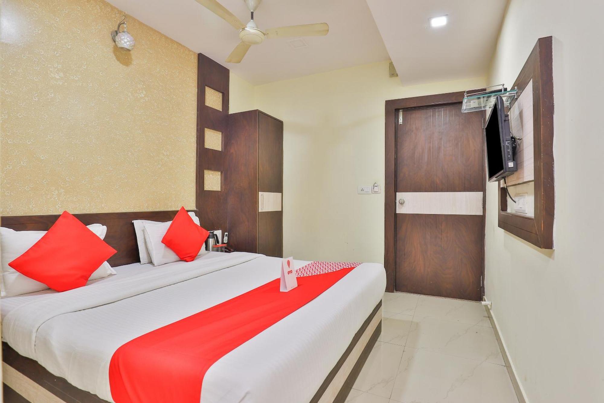 Hotel O Sri Balaji Residency Ahmedabad Exterior foto